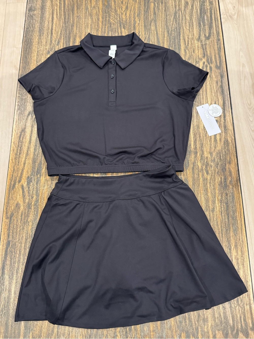 Yogalicious Lux Jane Polo & Game Grace Skort 2 Piece Set Black Size L NWT